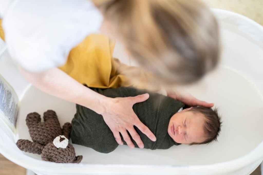 SNOO Rental Is It Worth It? Mommy and Love